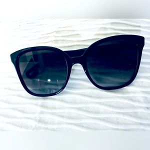 Chloe CE765S 001 Black Oversized NonPolarized Gray Round Sunglasses